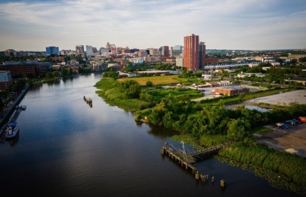 股民配资平台 美国前总统拜登将在特拉华州建立总统图书馆